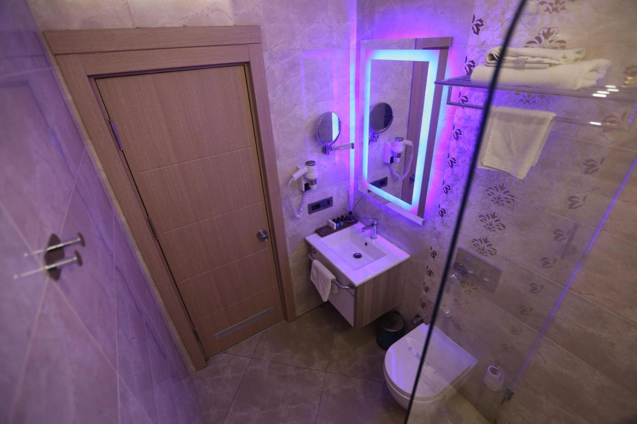 Random Suit Otel Istanbul Exterior photo