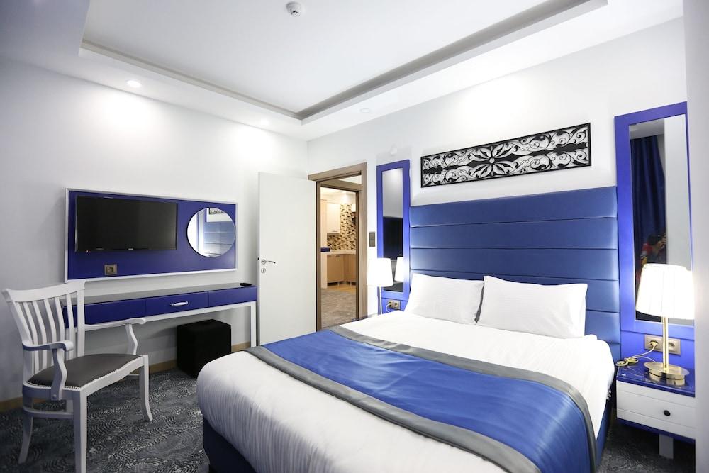 Random Suit Otel Istanbul Exterior photo