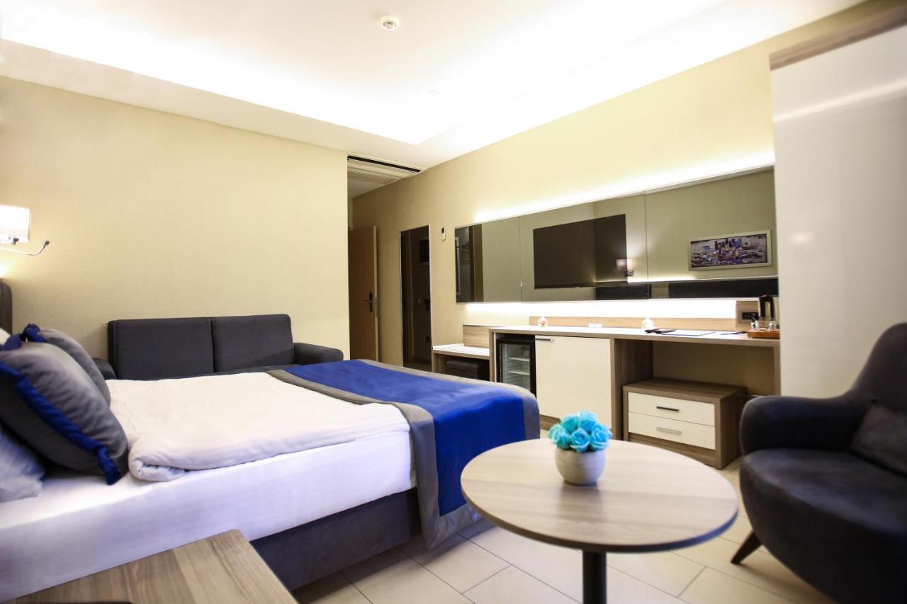 Random Suit Otel Istanbul Exterior photo
